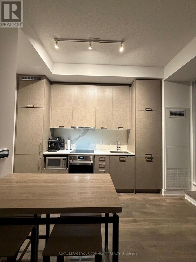 Photo du bâtiment - 10 Honeycrisp Cres