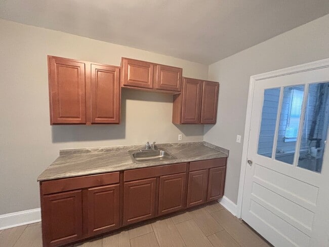 Foto del edificio - 938/940Woodlawn