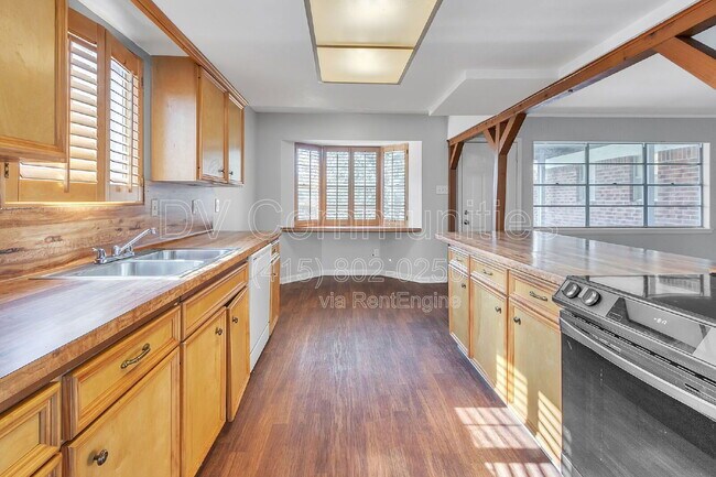 Foto del edificio - 13331 Villagrove Dr