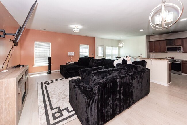 Foto del edificio - 245 Swamp Creek Ln