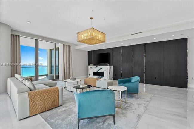 Foto del edificio - 17975 Collins Ave