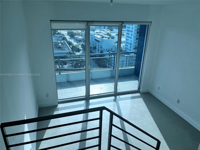 Foto del edificio - 60 SW 13th St