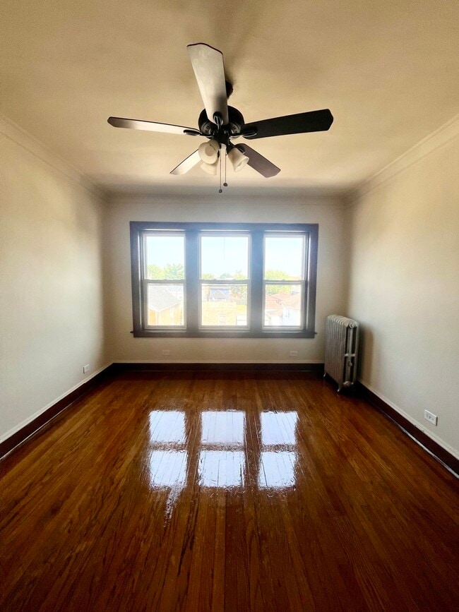Foto del edificio - 2152 N Kildare Ave