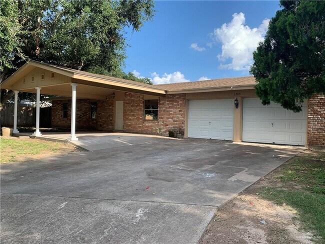 Building Photo - 1705 Tulip Ave