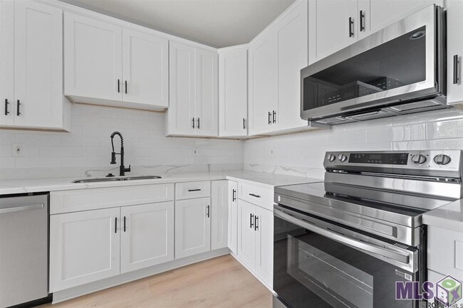 Building Photo - 1714 Tricou St