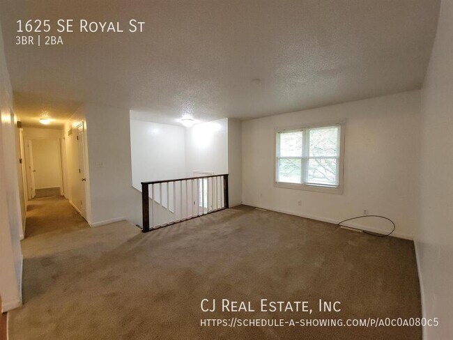 Building Photo - 1625 SE Royal St
