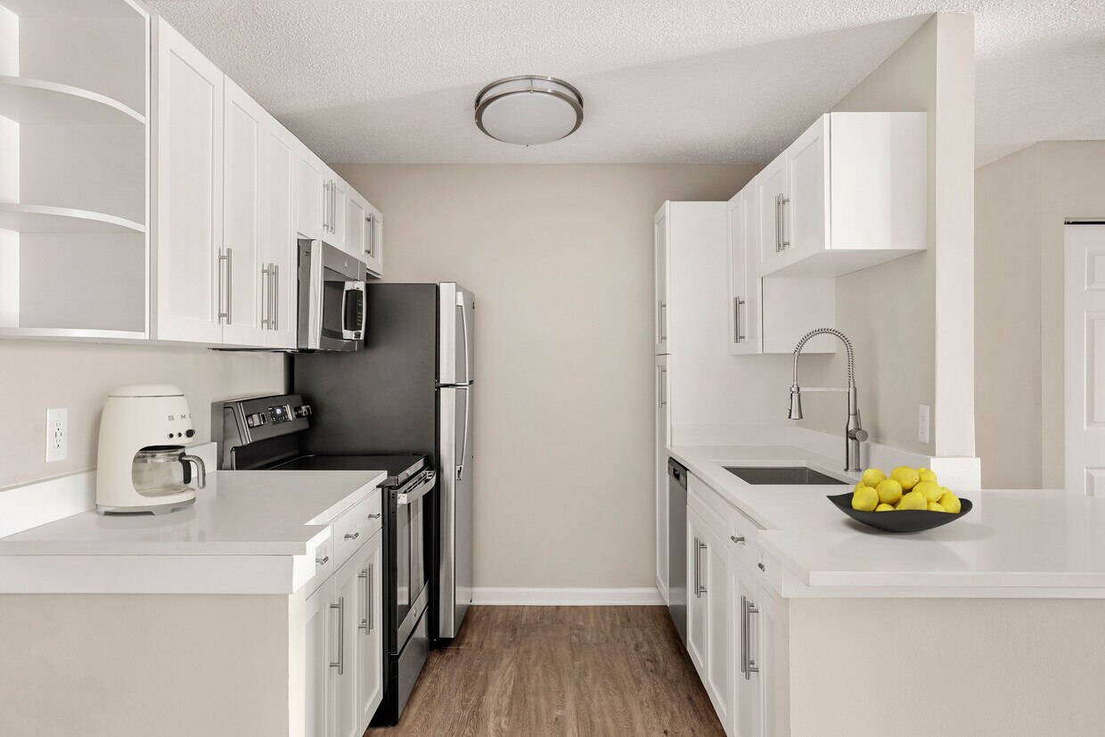 Bell Roper Mountain Apartments in Greenville, SC