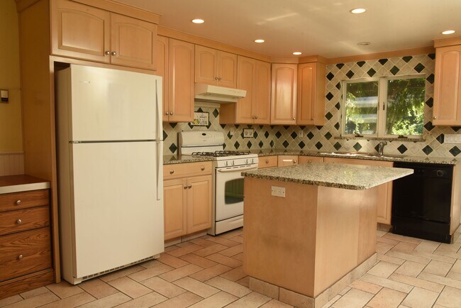 Foto del edificio - 45 Rodwell Ave
