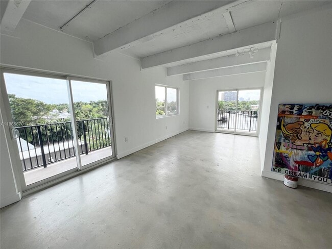 Foto del edificio - 860 NE 78th St