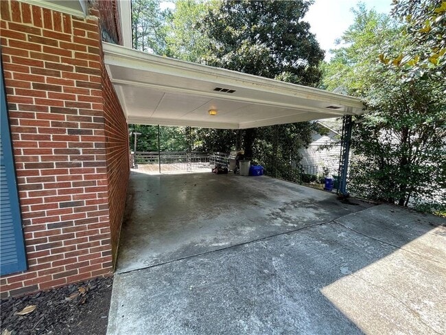 Building Photo - 3772 Watkins Pl NE