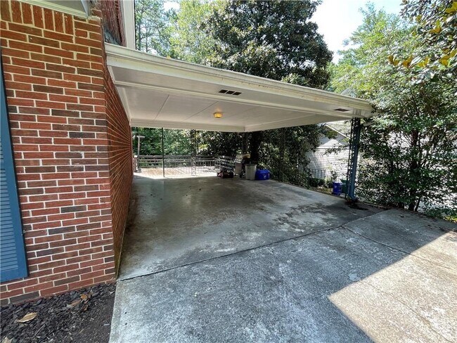 Foto del edificio - 3772 Watkins Pl NE