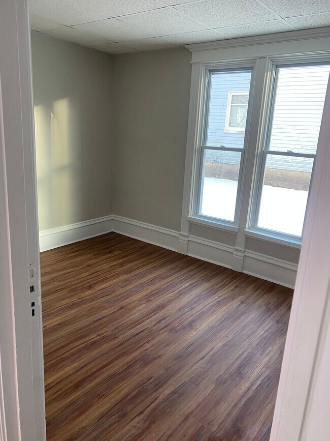 Foto principal - 30 Catlin Ave