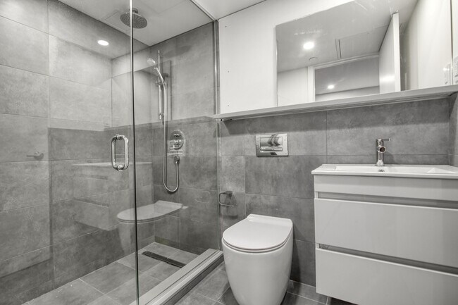 Photo du bâtiment - 3460 Rue Peel