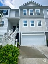 Building Photo - 683 McLernon Trce