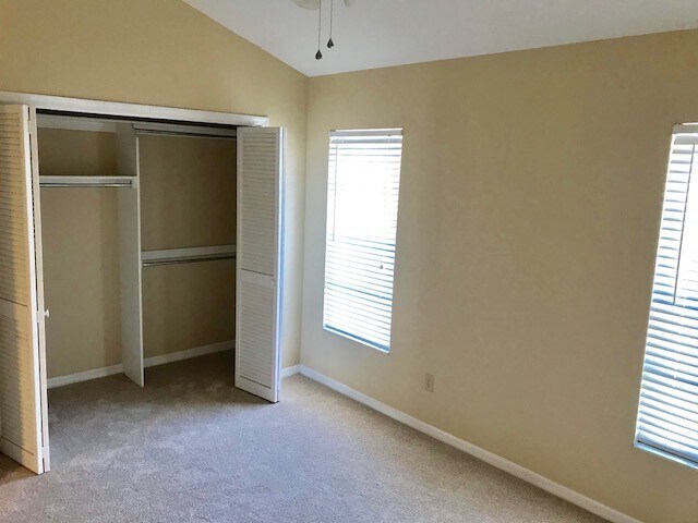 VAULTED CEILINGS & NATURAL LIGHT IN DUAL MASTER SUITES - 603 S Oregon Ave