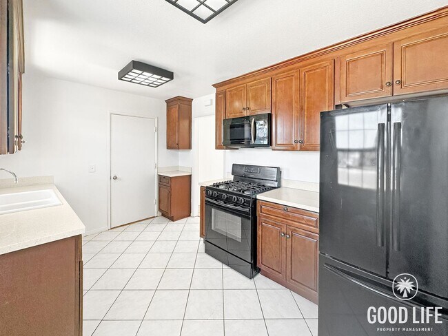 Foto del edificio - Charming 2BD/2BA National City Home with Fresh Updates, Backyard & Attached Garage