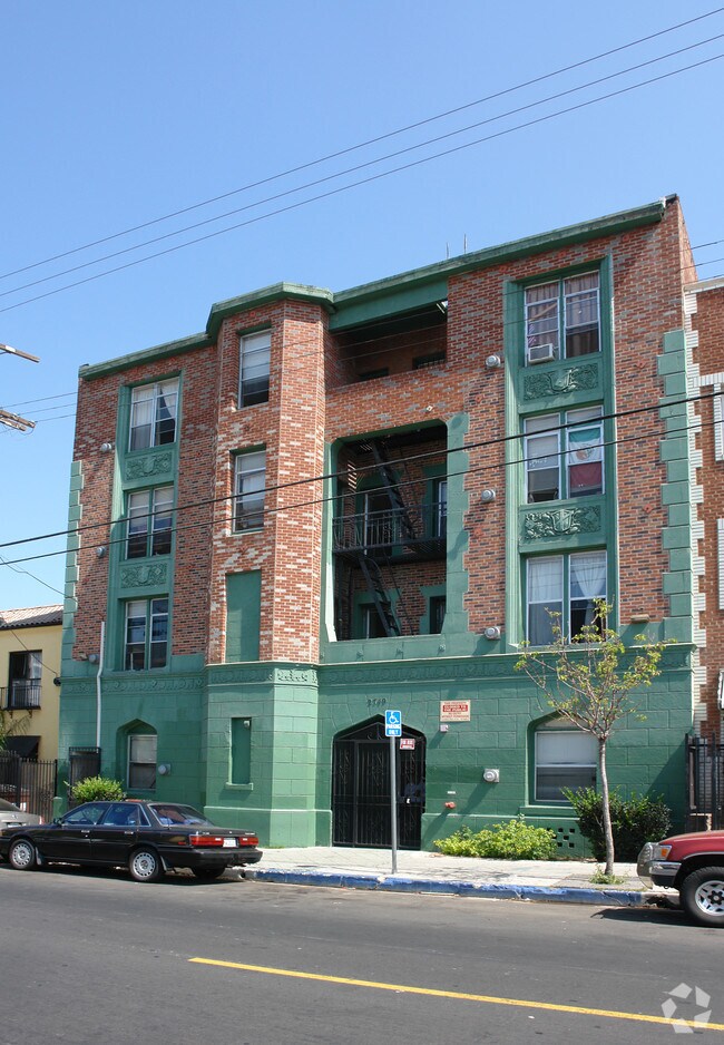 2749 San Marino St, Los Angeles, CA 90006 Apartments Los