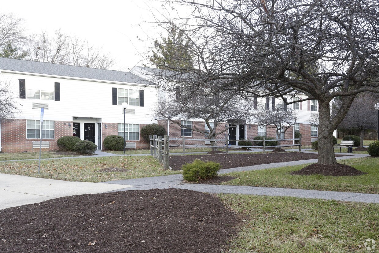 Orchard Court - Orchard Court Apartments