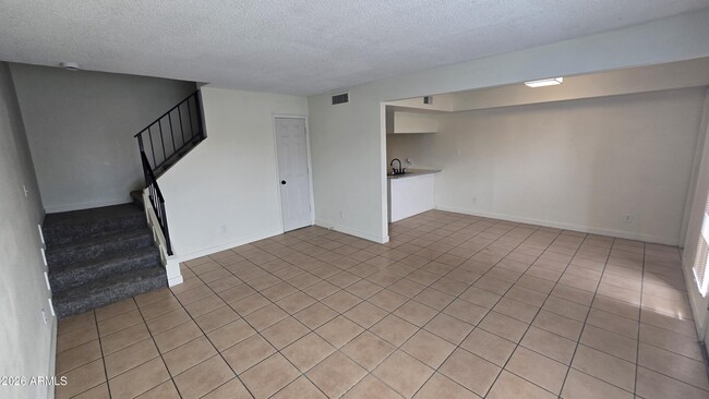 Foto del edificio - 1447 N 53rd Dr