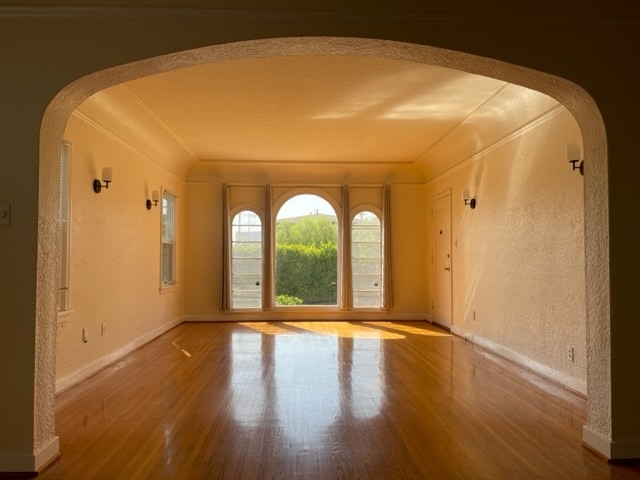 living room - 1348 S Orange Grove Ave