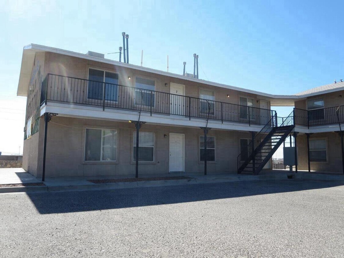 Primary Photo - 6250 Partello St