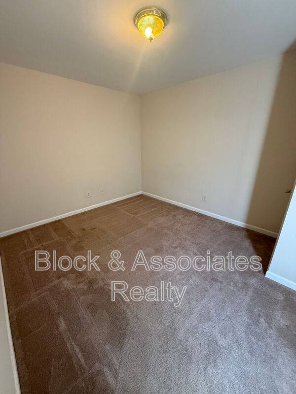 Foto del edificio - 1320 Old Liberty Rd