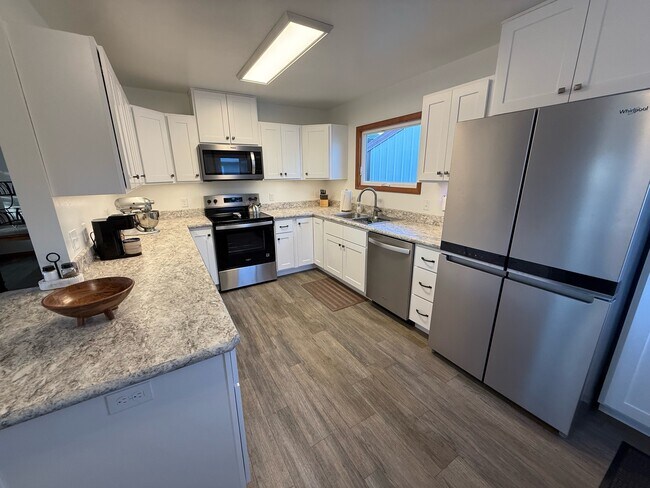 Foto del edificio - 320 W Barnes St