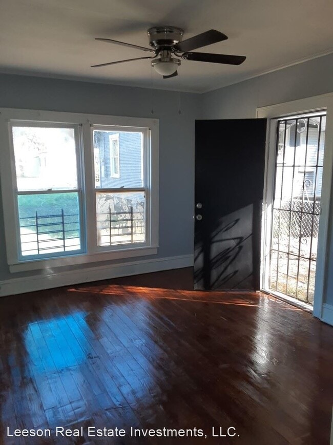 Building Photo - 2539 Merwin St