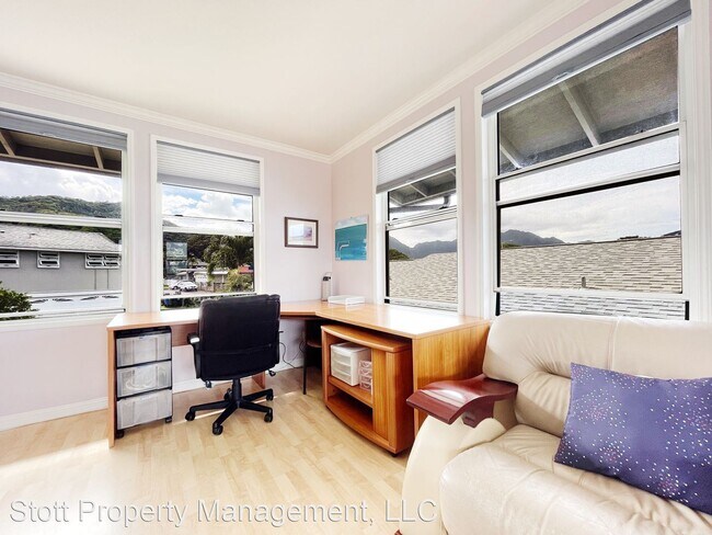 Building Photo - Studio, 1 bath House - 44-221 A Mikiola Drive