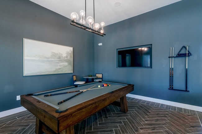 Ascend at 720 apartments — community photo - Ascend at 720