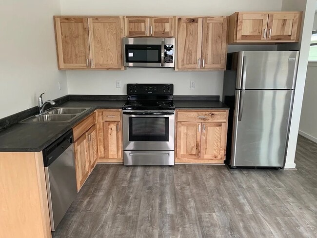 Building Photo - 877-879 S Cottonwood Rd