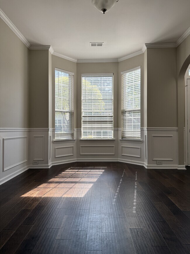 Foto del edificio - 417 Holland Springs Dr NW