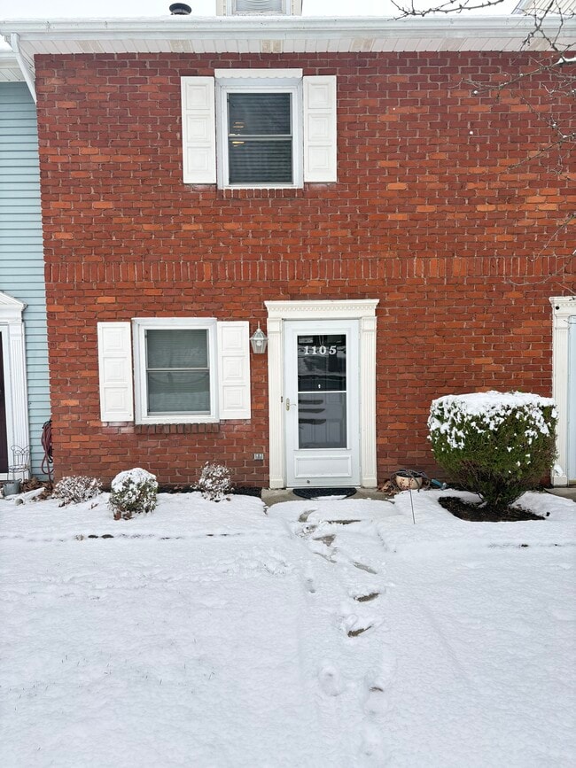 Building Photo - 1105 Nanroc Dr