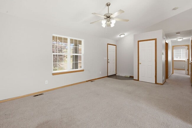 Building Photo - AVAILABLE NOW –   3 BD, 2 BA, 2 Car Garage - Pet Friendly | Wellington, CO