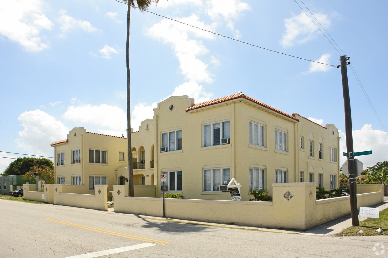 Building Photo - 5101 Webster Ave