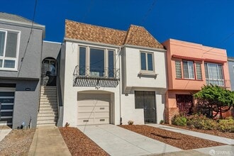Building Photo - 1678 43rd Ave