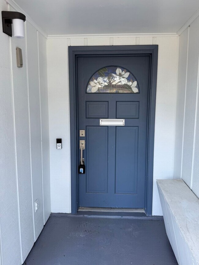 Building Photo - Beautifully Renovated 4-Bedroom Home with Large Backyard & 2-Car Garage