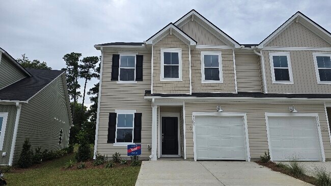 Foto del edificio - 1704 Hunting Harris Ct SW