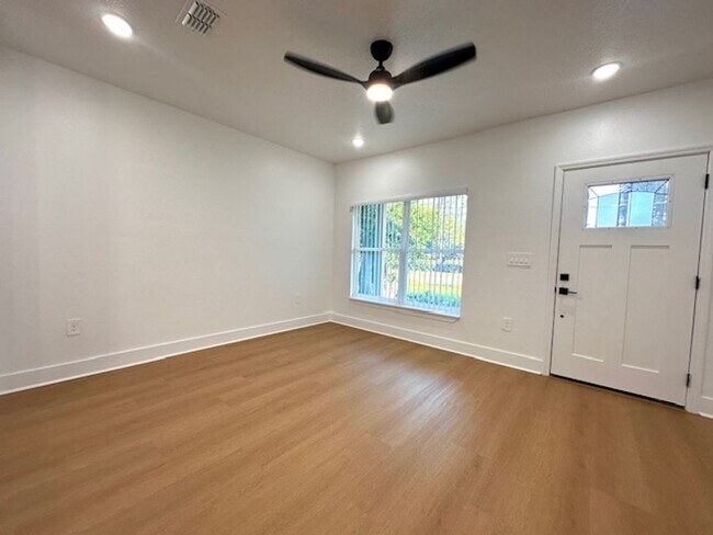 Foto del edificio - Brand new home!