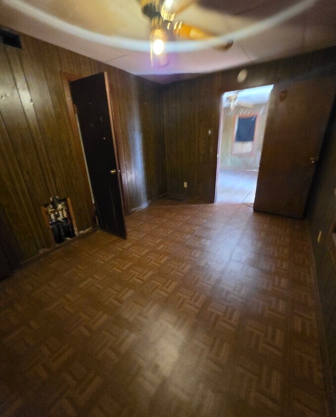 Foto del edificio - 2448 E Wood St