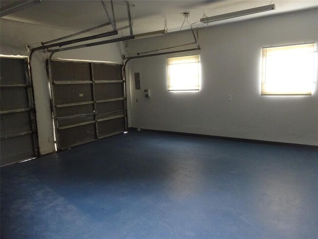 Building Photo - 4614 Mittlestedt Rd
