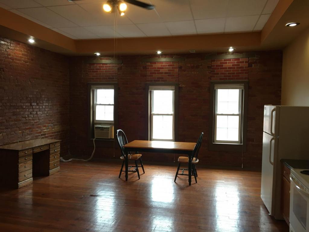 503 Nichols St, Fulton, MO 65251 Room for Rent in Fulton, MO