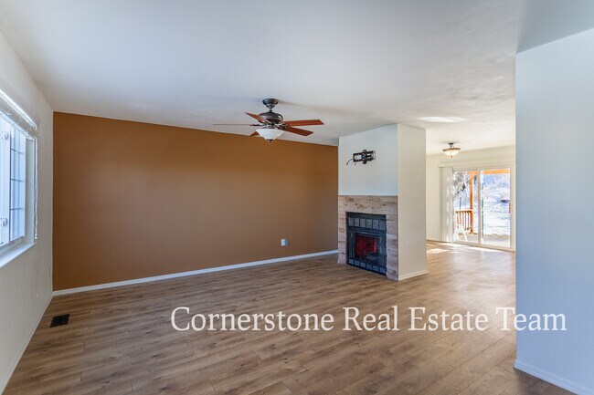 Photo - 6525 Lange Dr House