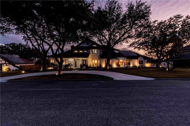 Foto del edificio - 4517 River Park Dr