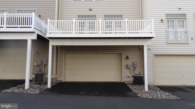Building Photo - 24606 Malibu Terrace