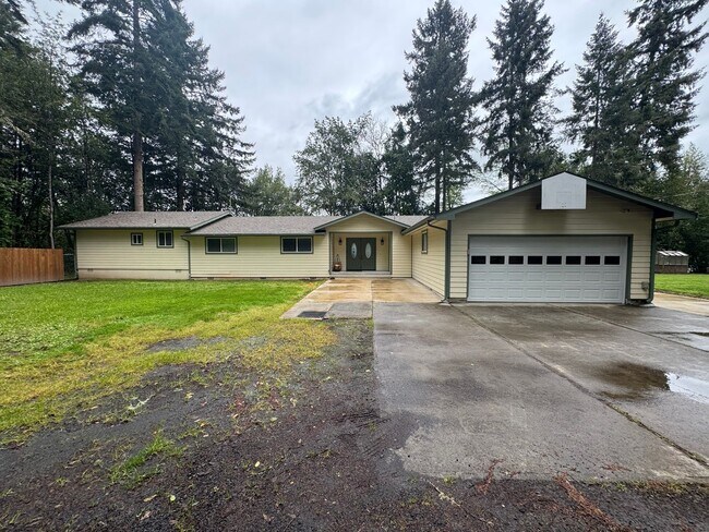 Foto del edificio - River Front Property