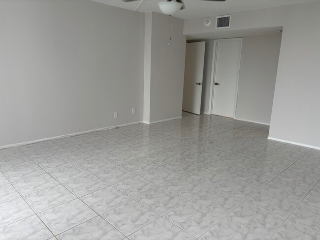 Foto del edificio - 4280 Galt Ocean Dr
