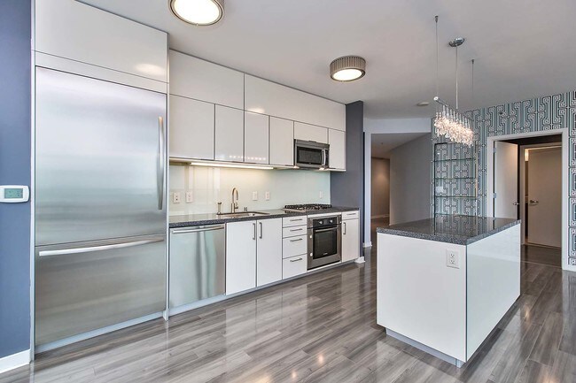 Building Photo - 338 SPEAR St