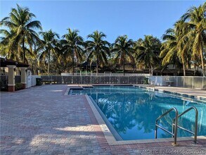 Building Photo - 4150 Forest Dr