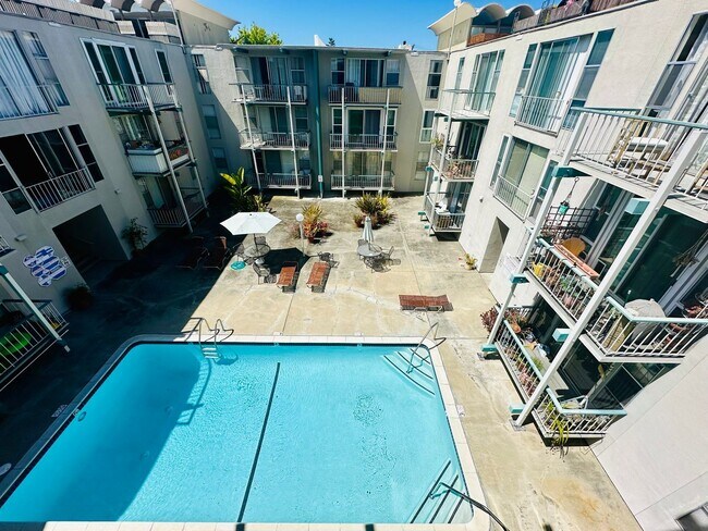 Foto del edificio - Condo- York
